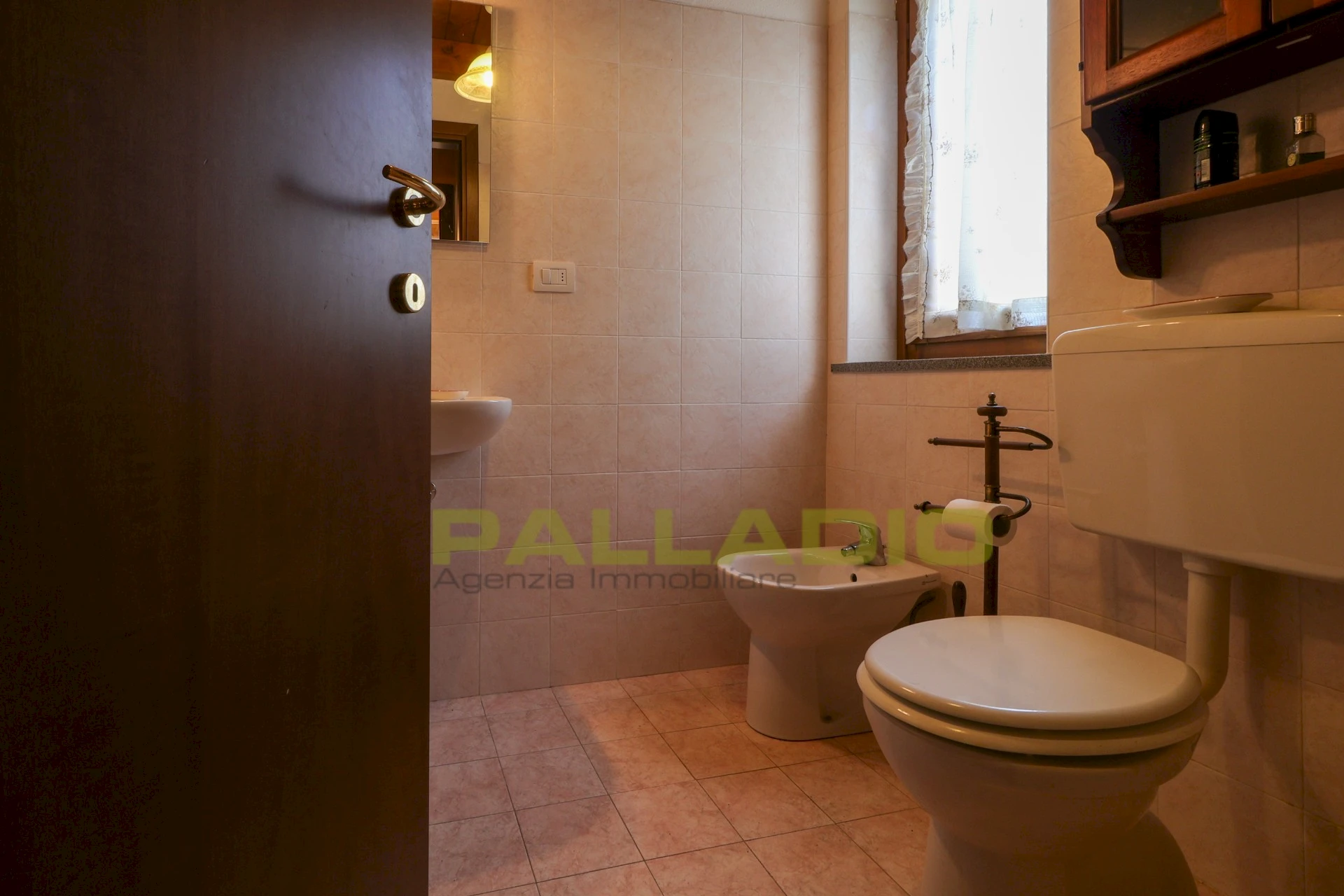 La Tua Oasi di Pace in Valle d'Aosta - Pontey Splendido Monolocale con sottotetto e Balcone Panoramico Foto 19