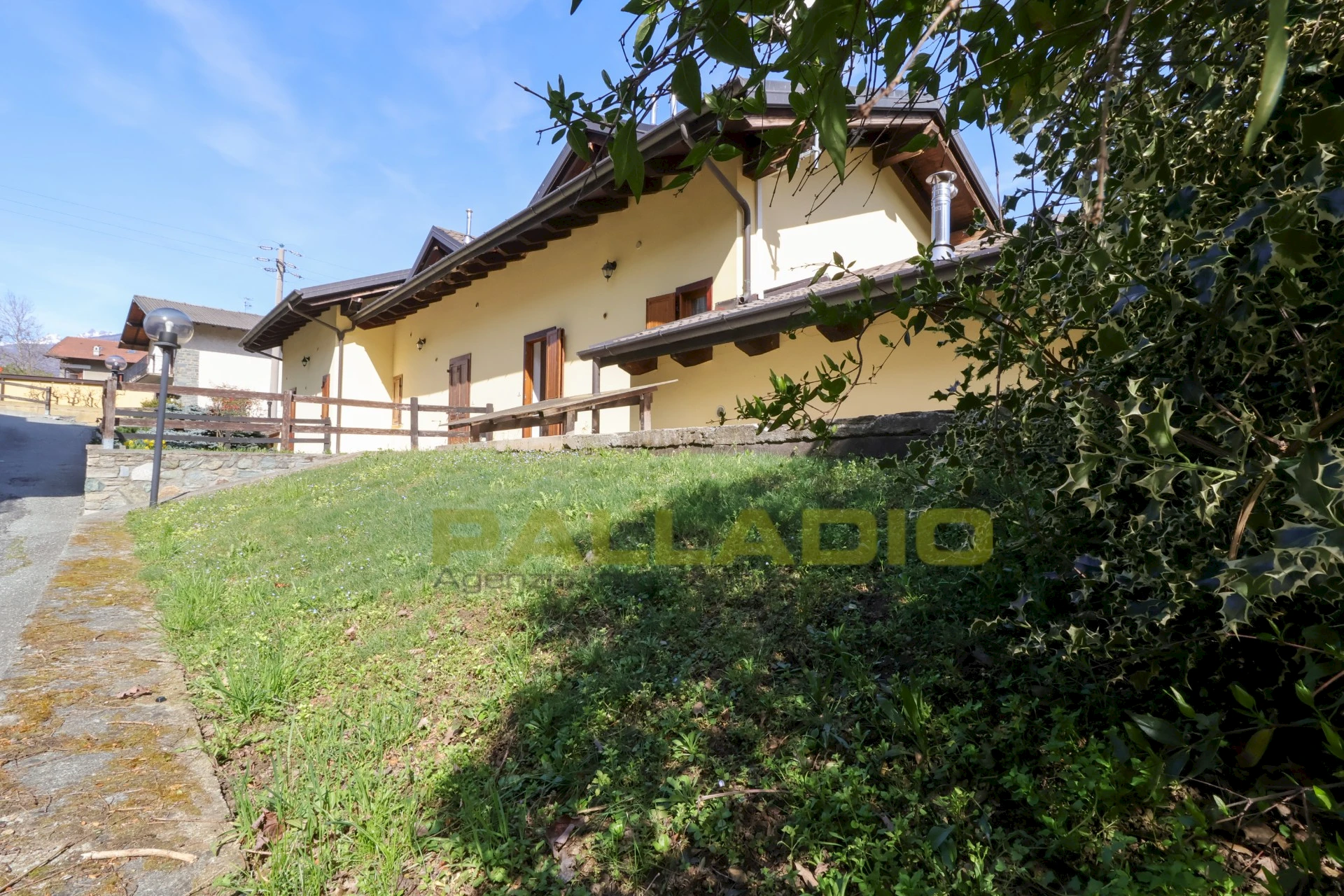 La Tua Oasi di Pace in Valle d'Aosta - Pontey Splendido Monolocale con sottotetto e Balcone Panoramico Foto 28
