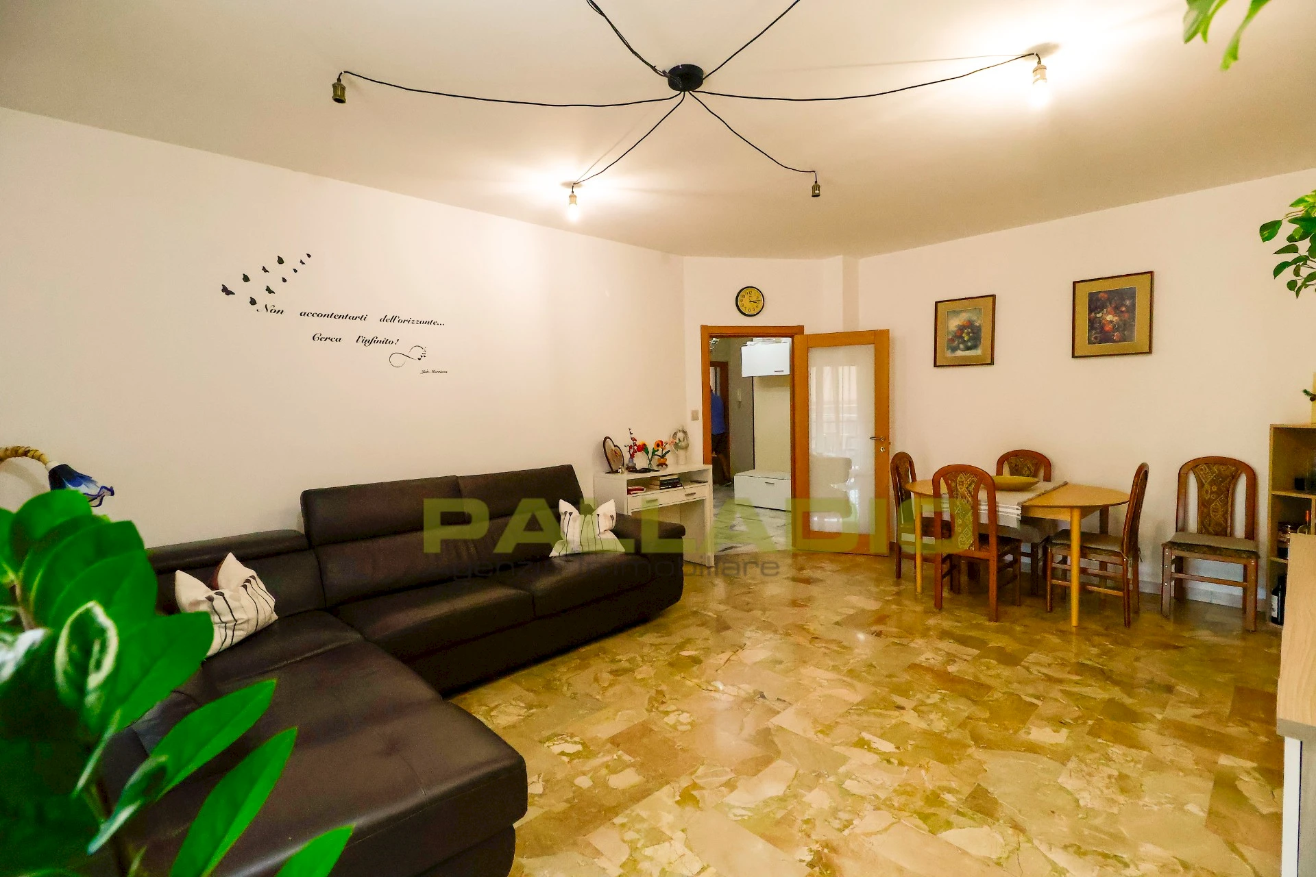 Aosta Ampio e Luminoso Appartamento Facente Parte Complesso Residenziale Riqualificato Tramite Superbonus 110% Foto 6
